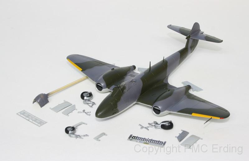 Gloster Meteor F.Mk.I Cyberhobby 1-72 Hellinger Othmar 02.JPG